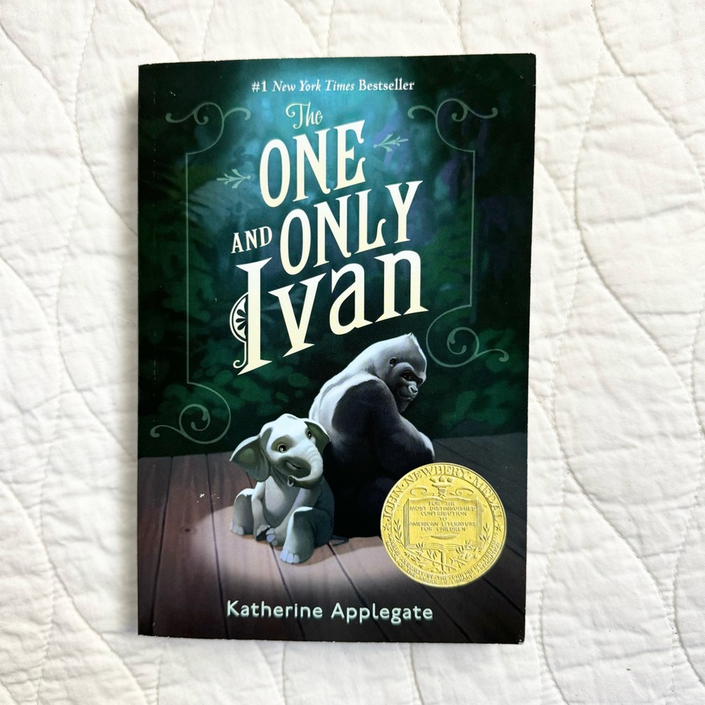 The One and Only Ivan - Paperback By Applegate, Katherine Newbery Award Winner